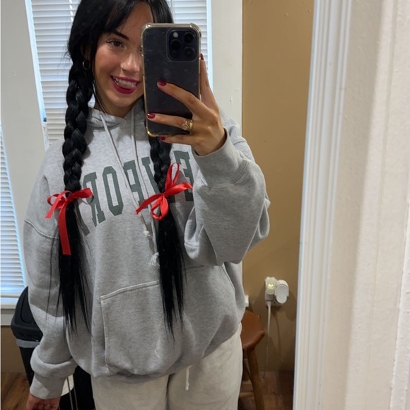 Meet your Posher, Madison - Picture 1 of 1